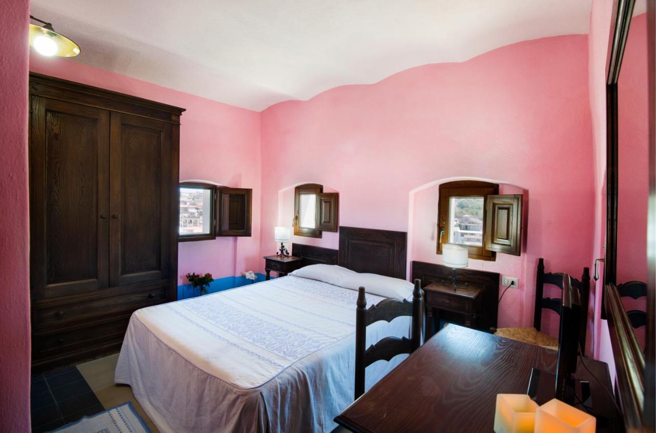 Castello Malicas Hotell Galtellì Eksteriør bilde