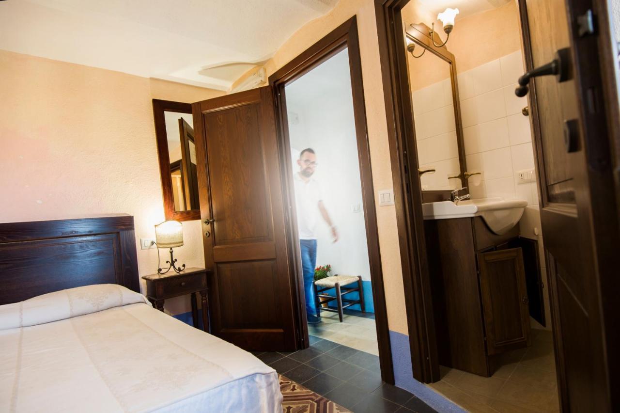 Castello Malicas Hotell Galtellì Eksteriør bilde