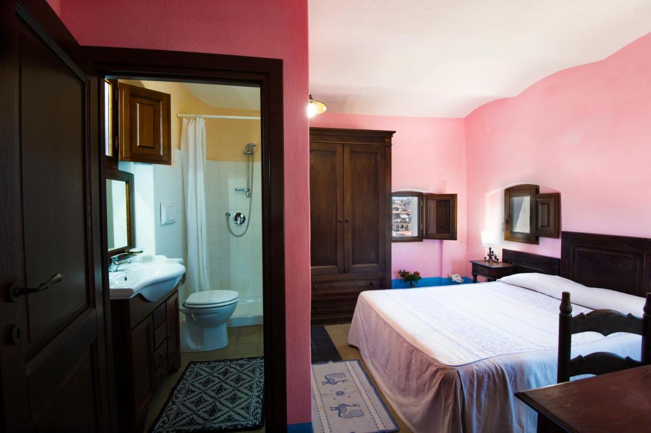 Castello Malicas Hotell Galtellì Eksteriør bilde